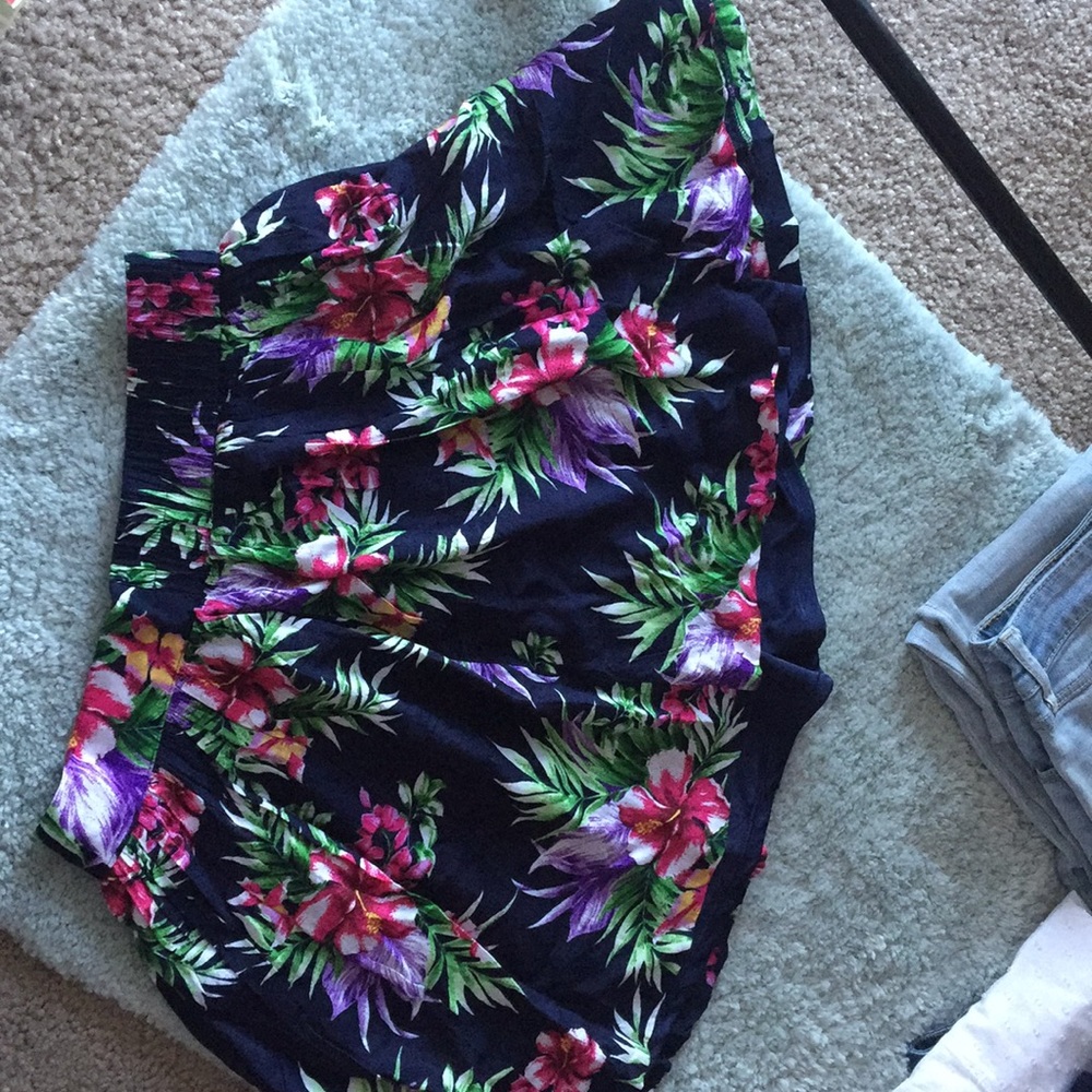 Forever 21 size M floral skirt
